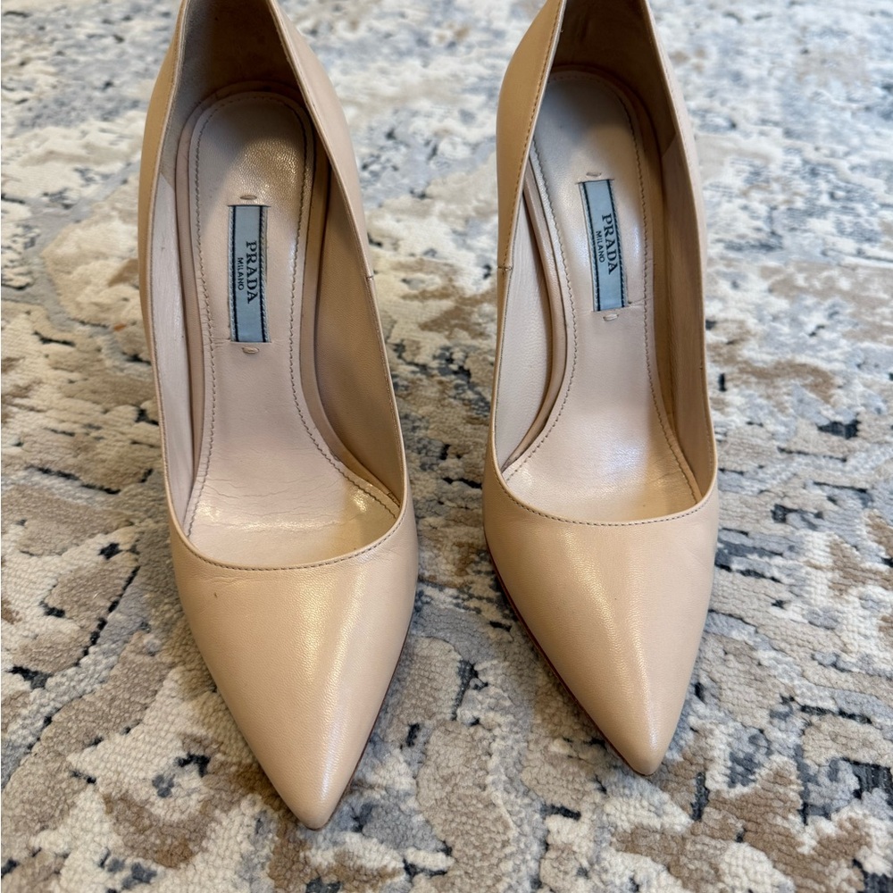 Prada Capretto Basic Leather Pumps 37 - image 5